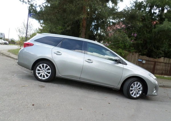 Toyota Auris cena 39900 przebieg: 183000, rok produkcji 2014 z Radom małe 352